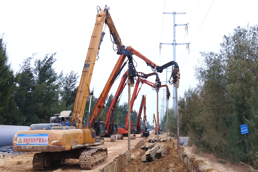 广西路建集团钦州港深海排水管道项目：立足新领域 展现新作为(图1)