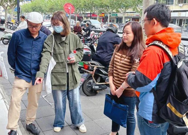 天山西路这段的人行道焕新了！(图5)