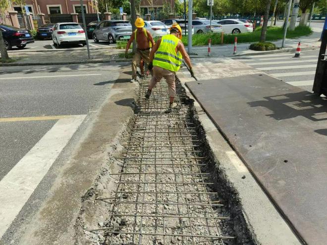 精准“把脉” 分类施策小昆山镇市政雨水管道维修工程完工(图2)