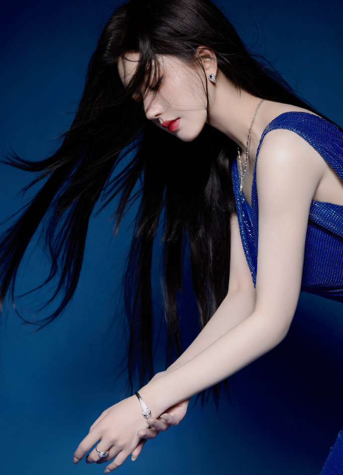 妈妈让儿子帮自己疏通下水管道_妈妈让儿子帮自己疏通下水管道V11(图1)